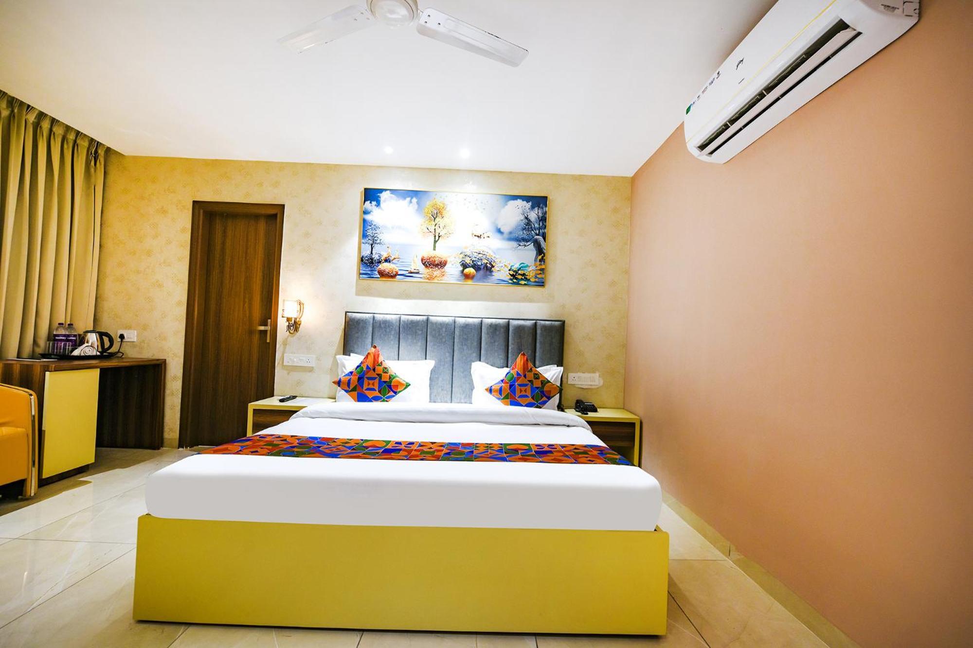 Fabhotel Supreme Suites Ludhiana Buitenkant foto