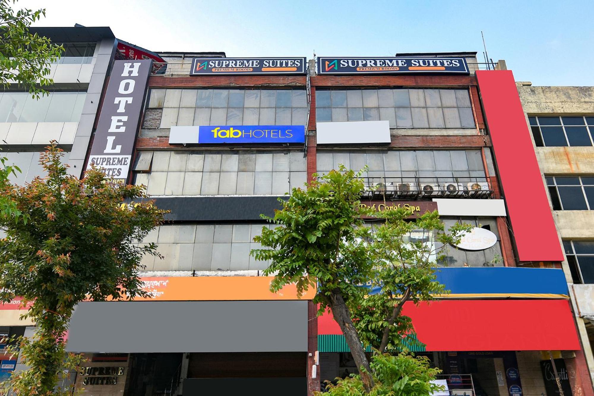 Fabhotel Supreme Suites Ludhiana Buitenkant foto