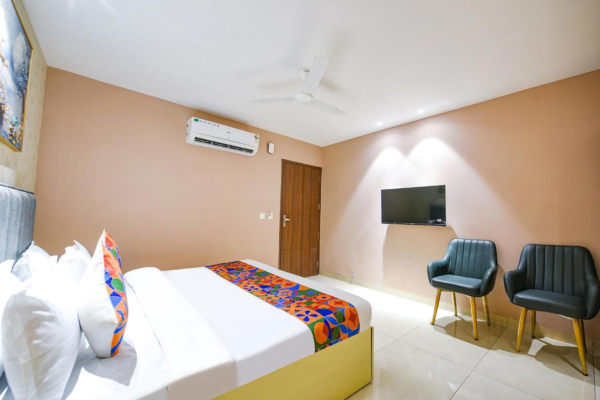 Fabhotel Supreme Suites Ludhiana Buitenkant foto